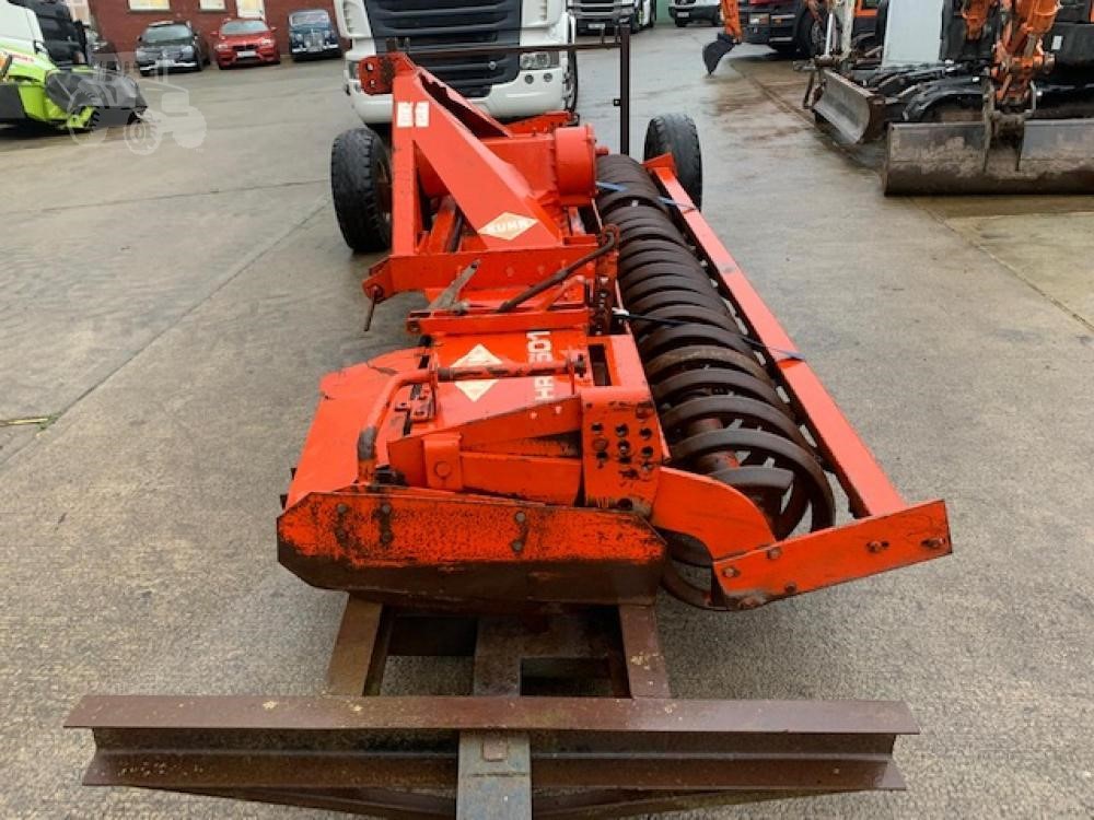 KUHN HR3501