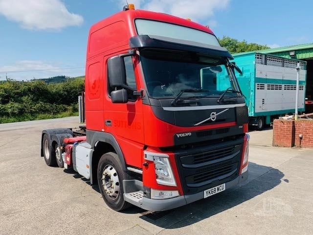 2019 VOLVO FM11.450