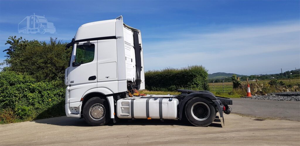 2013 MERCEDES-BENZ ACTROS 1851