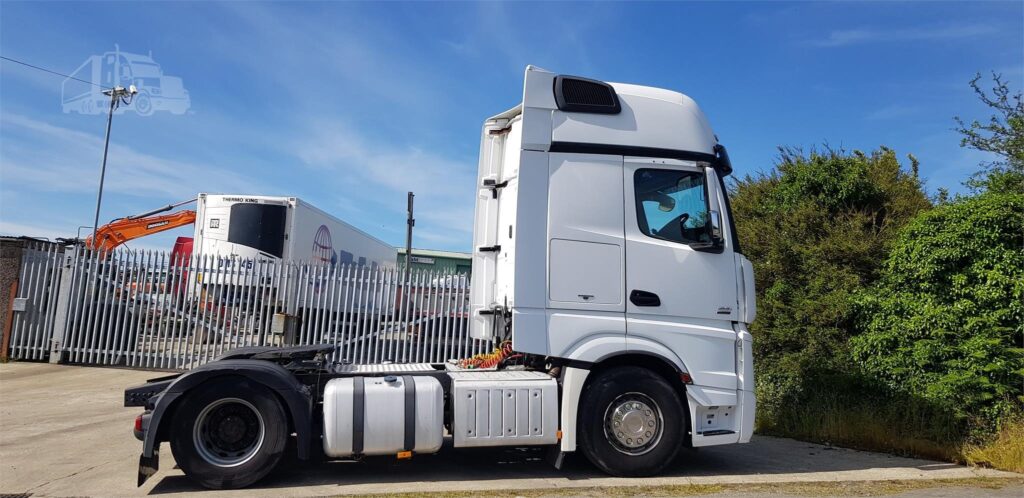 2013 MERCEDES-BENZ ACTROS 1851
