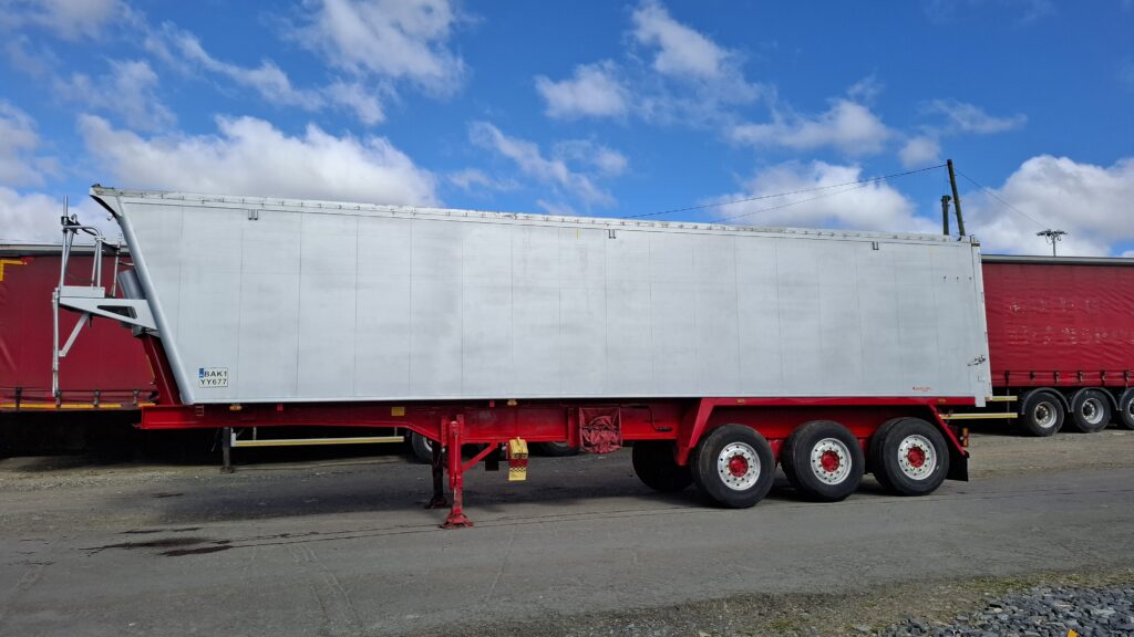 2008 Stas 3 Axle Tipping Trailer , 75 Cubic