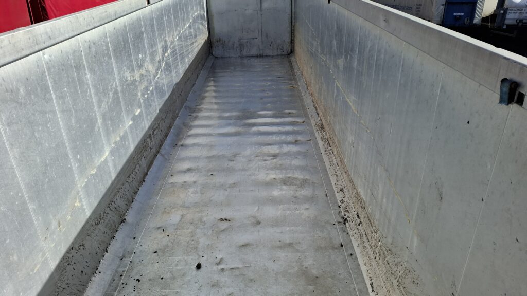 2008 Stas 3 Axle Tipping Trailer , 75 Cubic