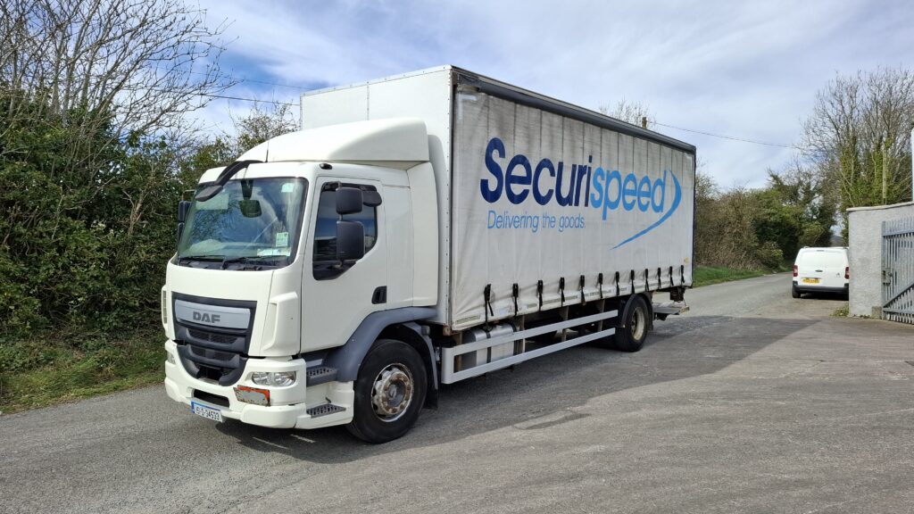 2015 Daf CF 65 250 , Curtain Side, 4x2