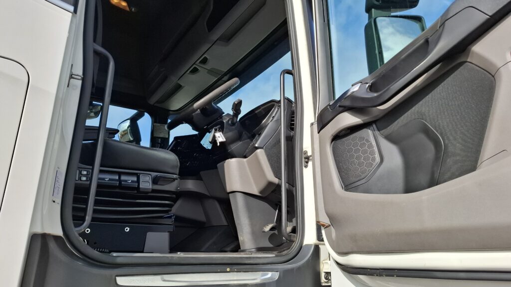 2018 Scania S580 , 6x2 Twin Wheel Tag Lift Axle