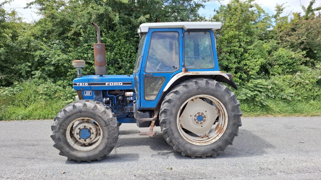 1991 Ford 7610 4x4 100 horsepower tractor