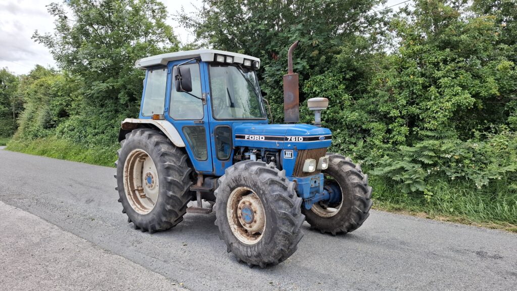 1991 Ford 7610 4x4 100 horsepower tractor