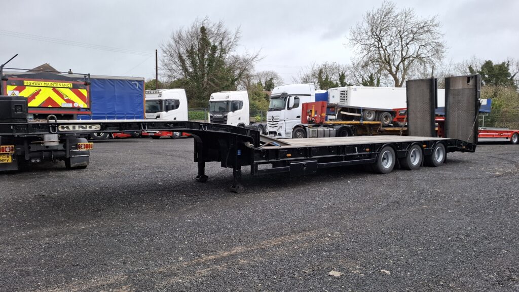 2020 KING Low Loader , 3 Axle Drum Brake , 44 Tonne