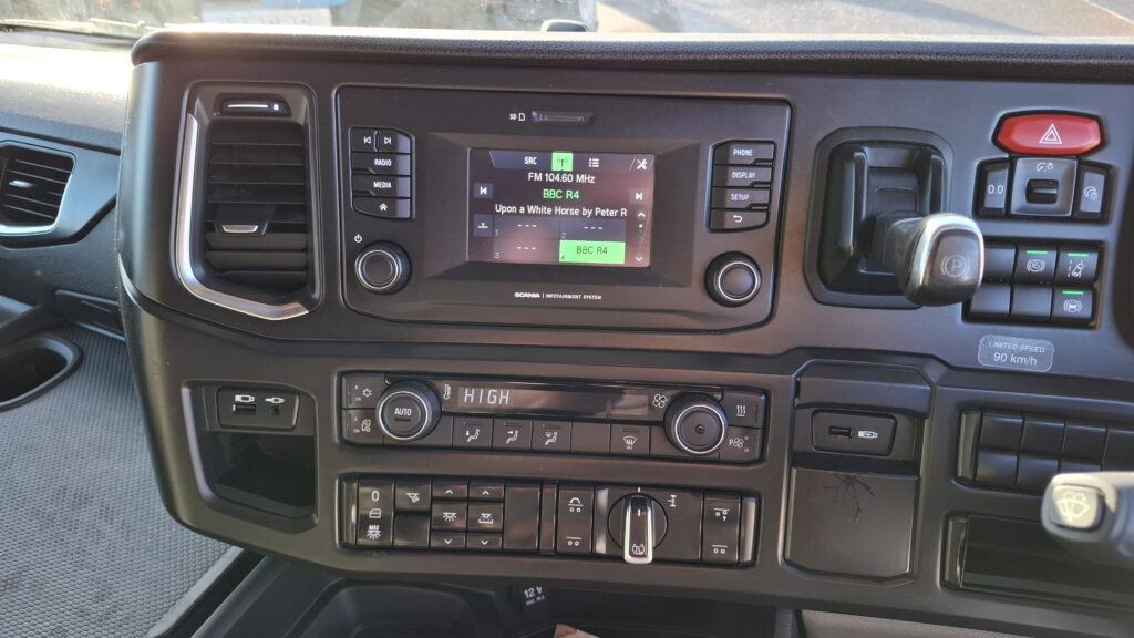 2017 Scania S500 6×2 , Euro 6 , Auto Box