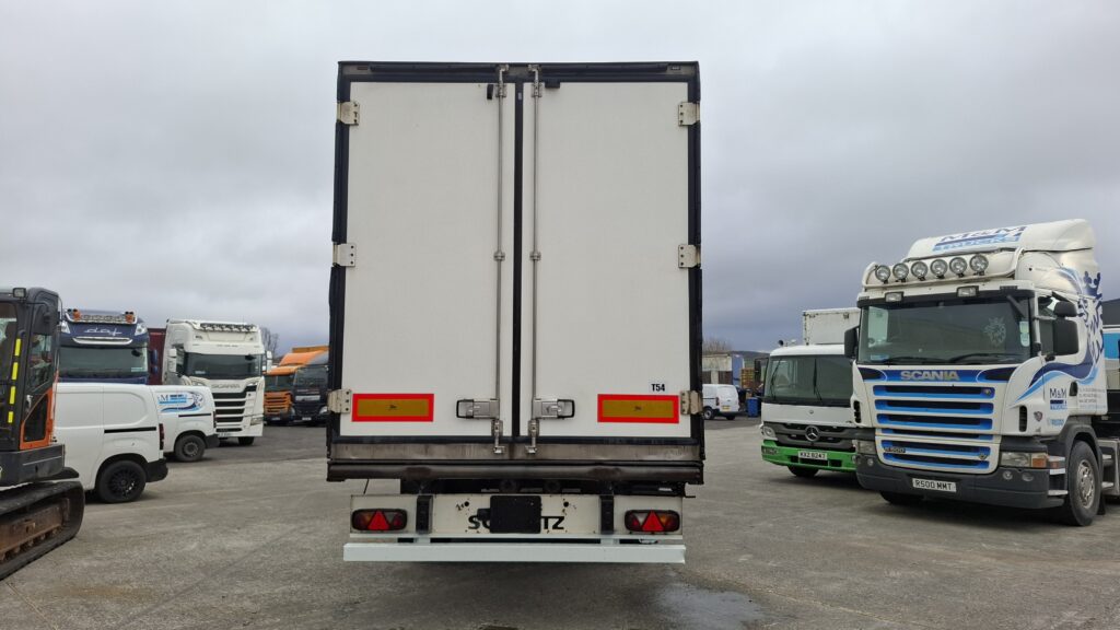2008 Schmitz Fridge Trailer , Carrier Vector 1850