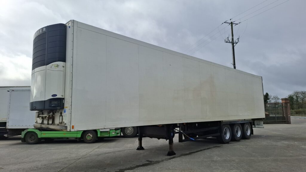 2008 Schmitz Fridge Trailer , Carrier Vector 1850