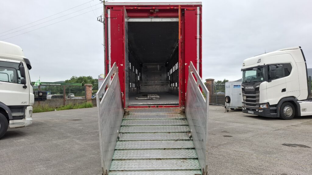 2007 Michletto Live Stock Trailer , 3 Decks , BPW Disc Brakes