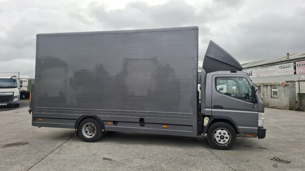 2017 Fuso / Canter 7C15 , Eco Hybrid , Box Truck