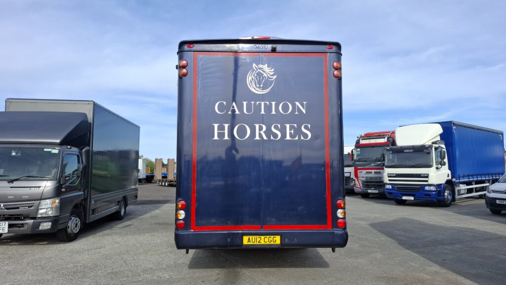 2012 Daf LF 4x2 on air with factory fit Oakley Super Six horse body