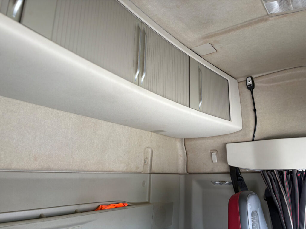 2018 Volvo FH 540 Globetrotter 6x2 Rearlift tag axle,