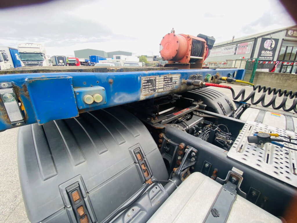 2009 Nooteboom Low Loader ,3 axle on air, Rhino winch,