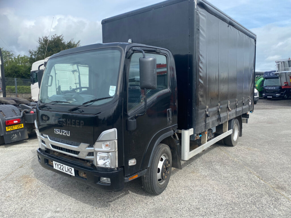 2022 Isuzu N75 15 7.5 ton Curtiansider 14 ft body