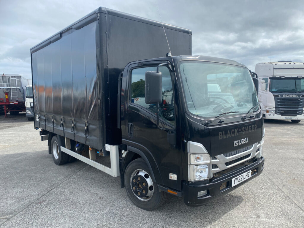 2022 Isuzu N75 15 7.5 ton Curtiansider 14 ft body