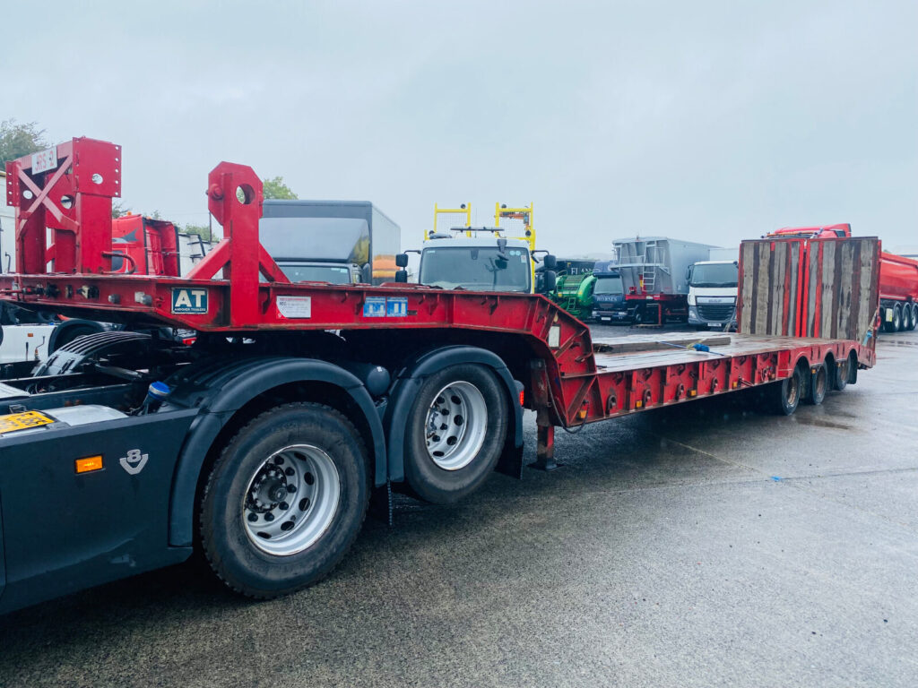 2004 Andover Lowloader outriggers, Rearlift axle,