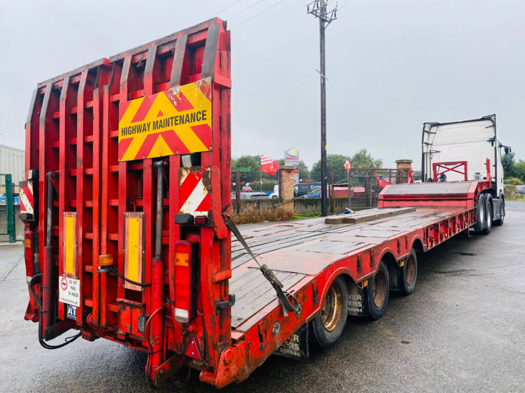 2004 Andover Lowloader outriggers, Rearlift axle,