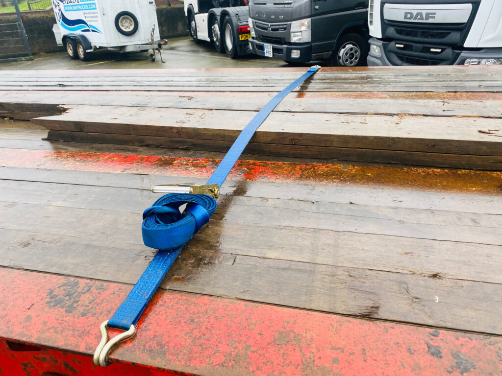2004 Andover Lowloader outriggers, Rearlift axle,