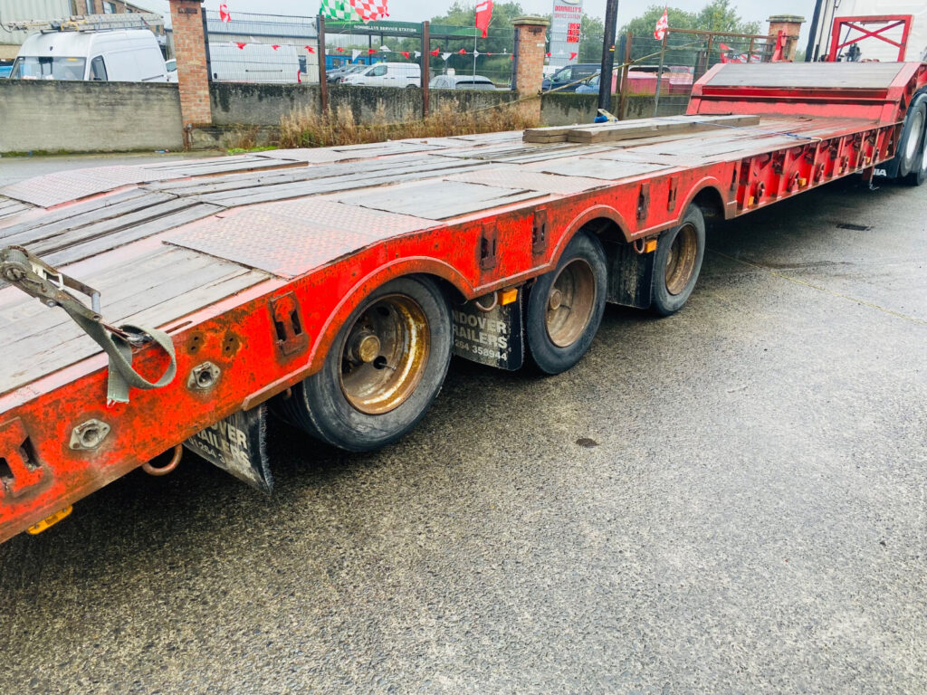 2004 Andover Lowloader outriggers, Rearlift axle,