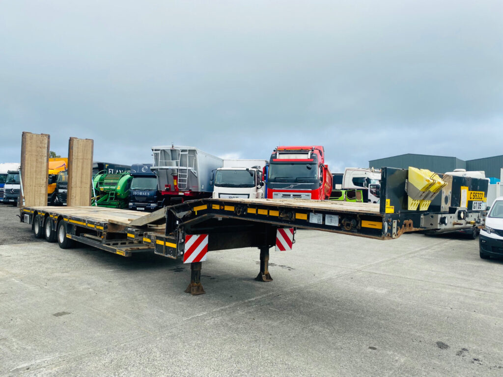 2019 Faymonville 3 axle extendable rear steer Low Loader