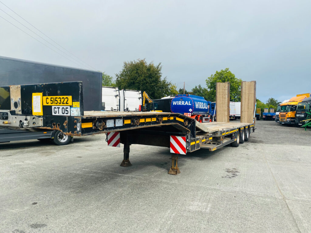 2019 Faymonville 3 axle extendable rear steer Low Loader