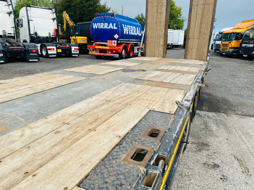 2019 Faymonville 3 axle extendable rear steer Low Loader