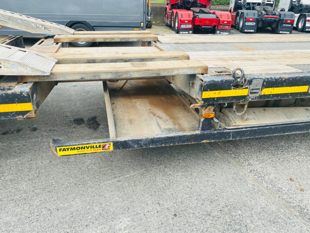 2019 Faymonville 3 axle extendable rear steer Low Loader