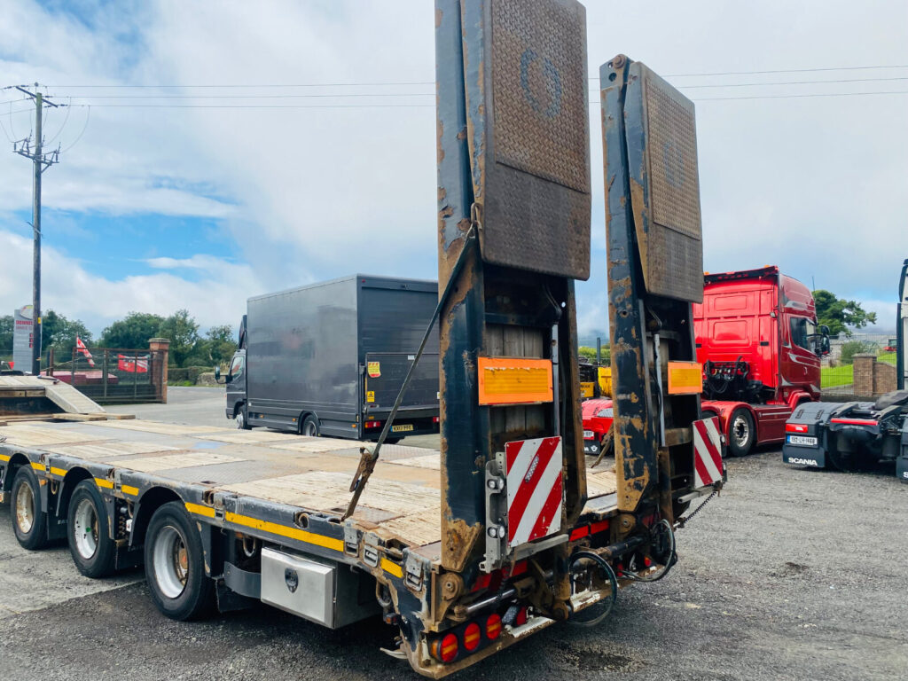 2019 Faymonville 3 axle extendable rear steer Low Loader