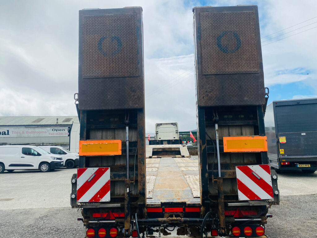 2019 Faymonville 3 axle extendable rear steer Low Loader
