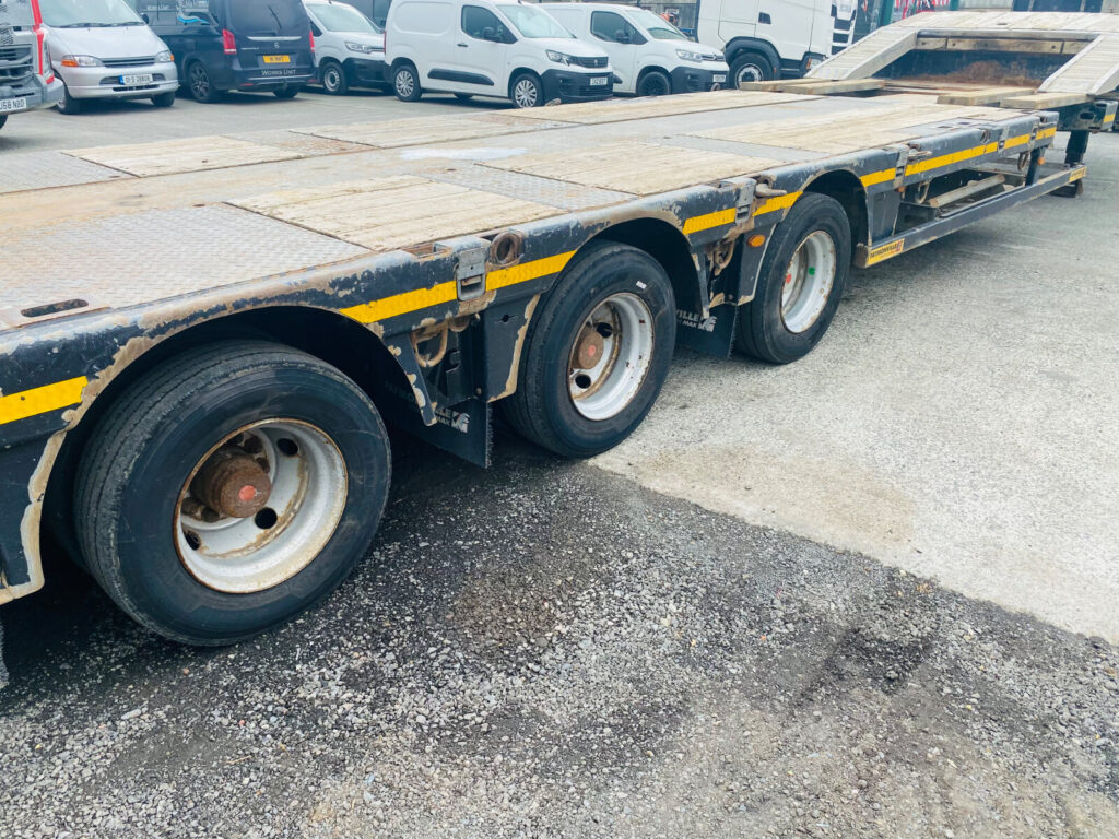 2019 Faymonville 3 axle extendable rear steer Low Loader
