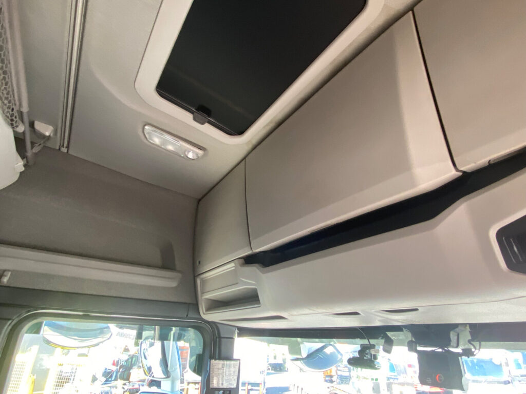 2017 Scania S730  6x2 Twin wheel Tag , Air front and back